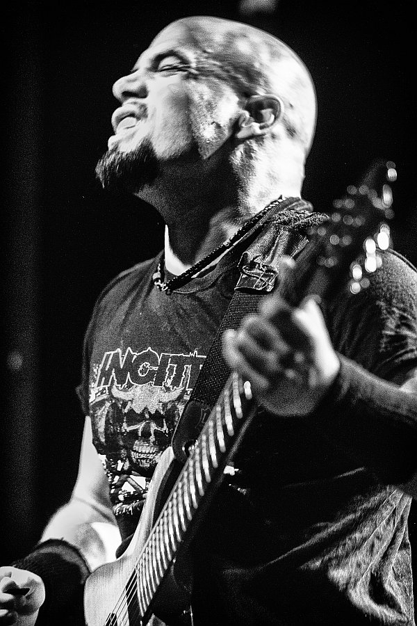 Heavy Thrash-Dreier im C-Club. – Soulfly.