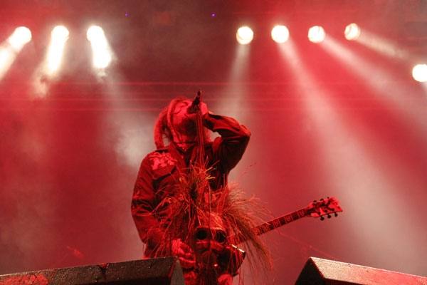 Soulfly – Machen eine auf dicke Hose, haben ihren Zenith aber hinter sich. – 