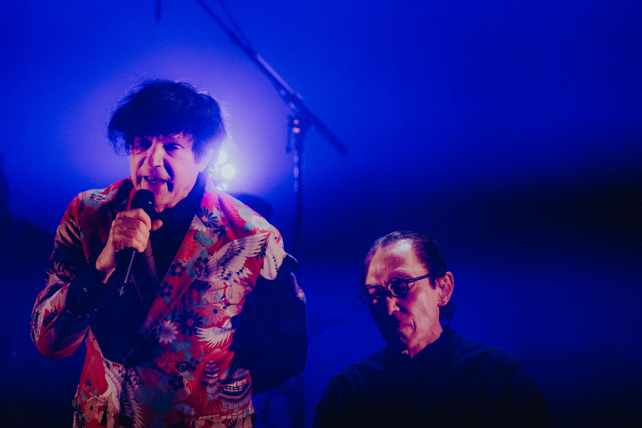 Sparks – Sparks.