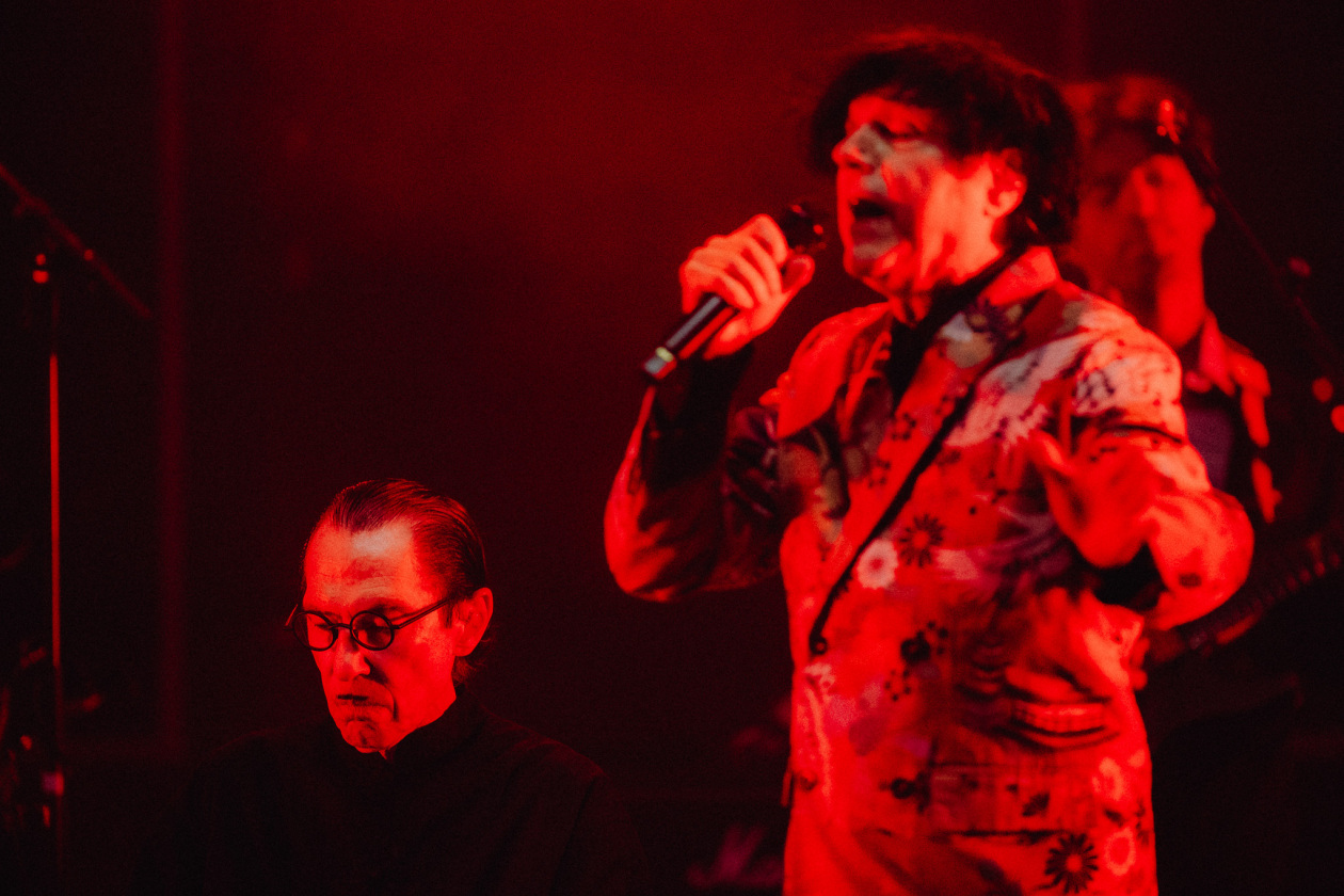 Sparks – Sparks.