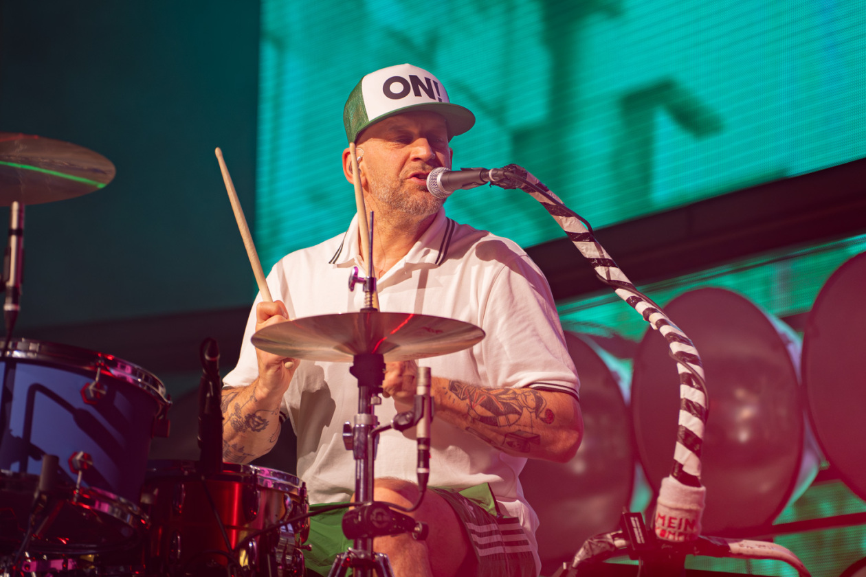 Sportfreunde Stiller – Flo.