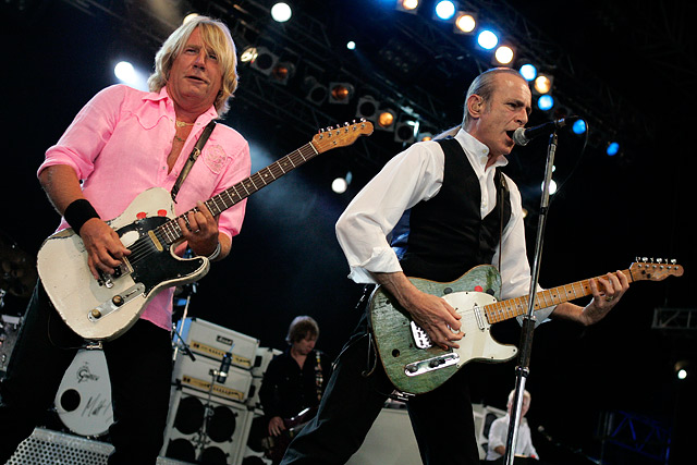Status Quo – Alte Herren - großer Rock. Rossi und Parfitt auf der Bonner Museumsmeile. – 