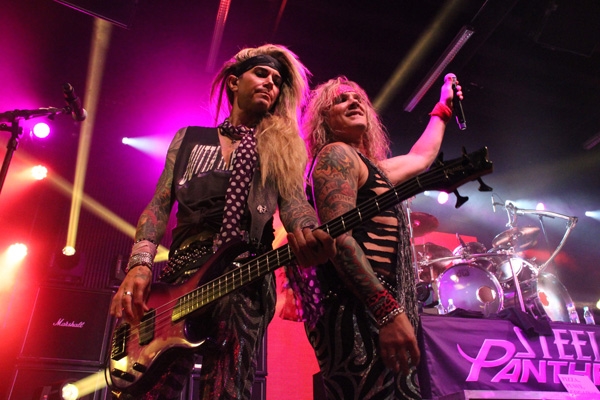 For real: Hairspray-Metal im Gibson. – Steel Panther.