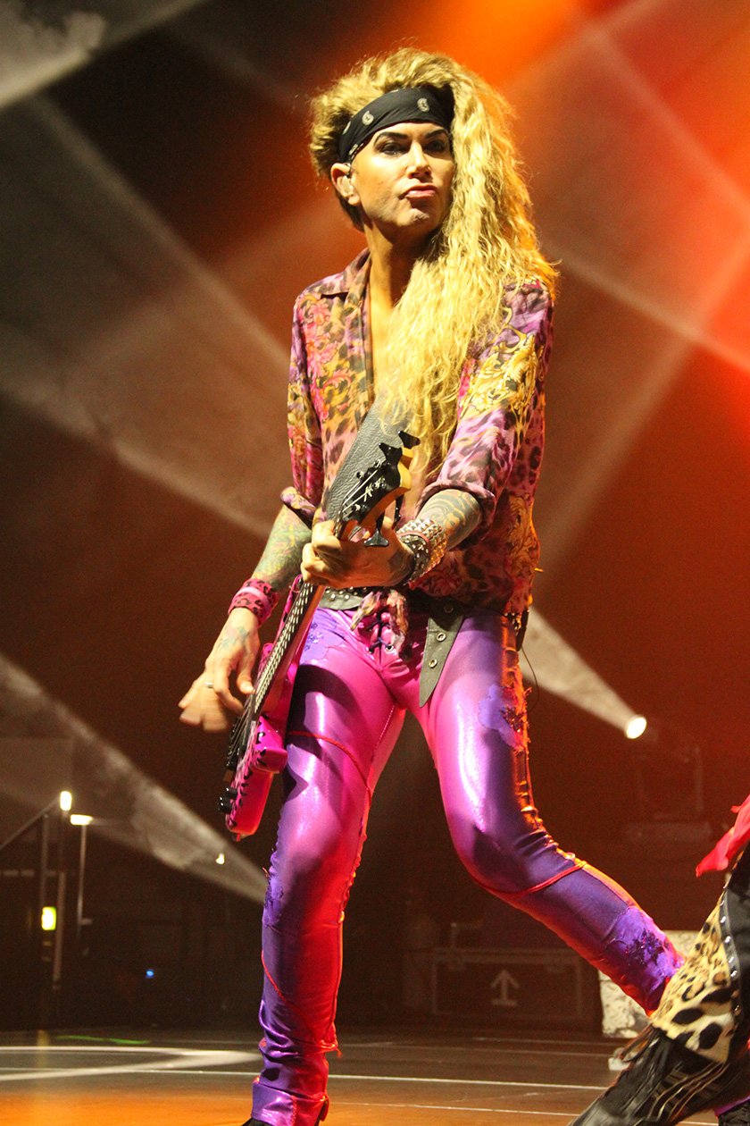 Steel Panther – Der ultimative Glam-Metal-Zirkus gastierte auch im Schwabenland. – Lexxi Foxx.