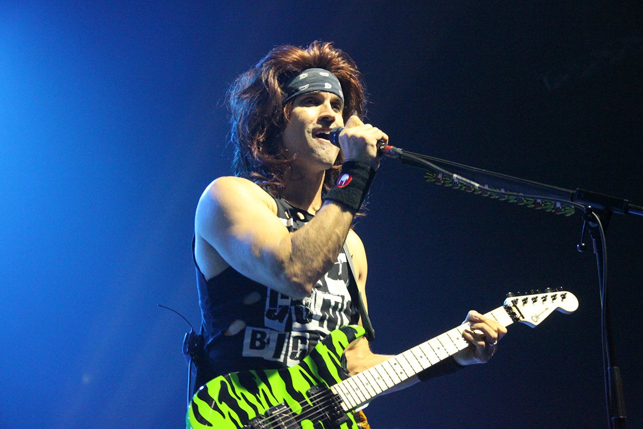 Steel Panther – Der ultimative Glam-Metal-Zirkus gastierte auch im Schwabenland. – Satchel.