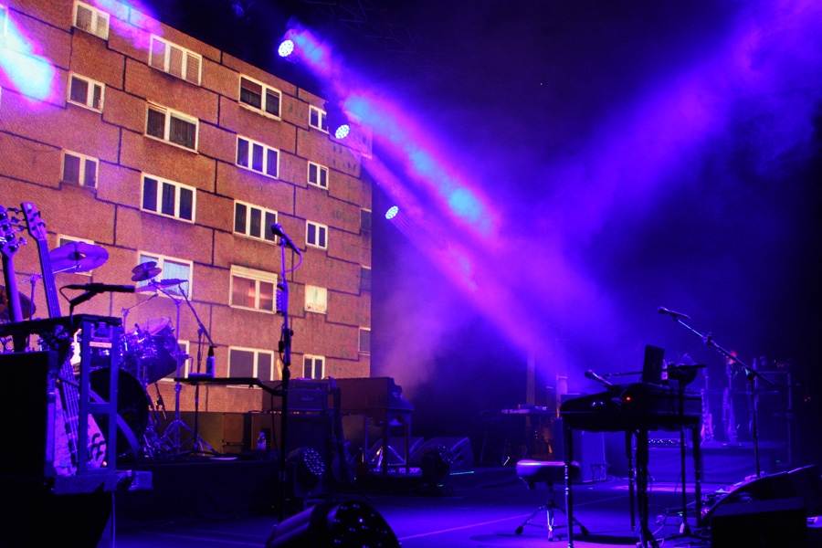 Steven Wilson – "Hand.Cannot.Erase" live. – 
