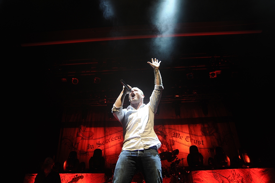 Stone Sour – Stone "the fucking" Sour rocken das Volkshaus. – Hände zum Himmel, Corey Taylor