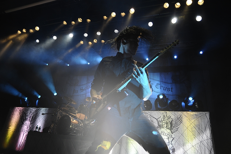 Stone Sour – Stone "the fucking" Sour rocken das Volkshaus. – Jim Root