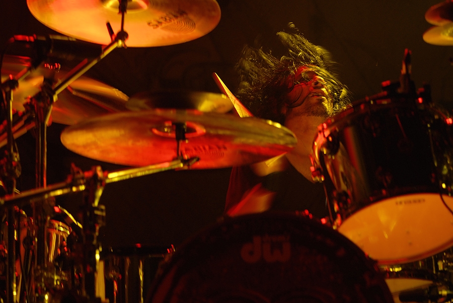 Stone Sour – Stone "the fucking" Sour rocken das Volkshaus. – Roy Mayorga an den Drums