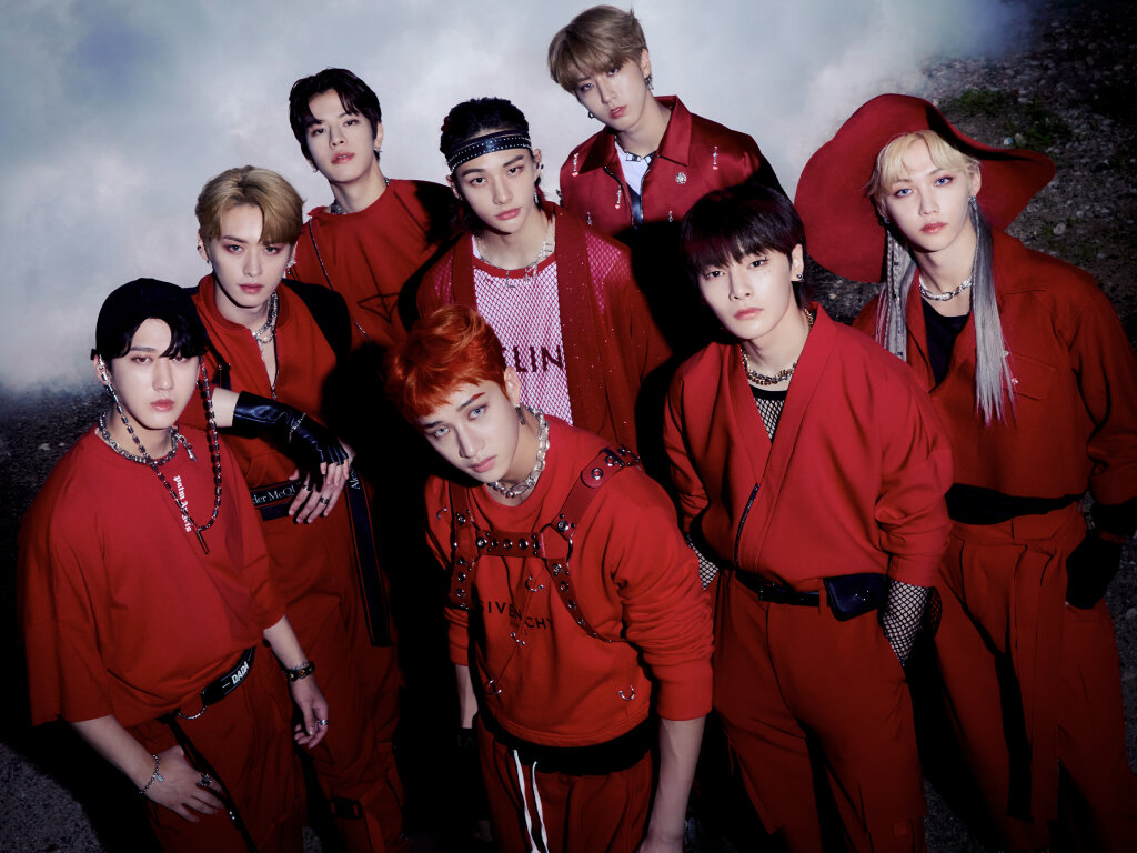 Stray Kids