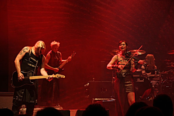 Subway To Sally – Auch als Exoten im Line-Up machen die STS richtig was her. – 