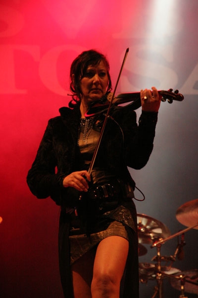 Subway To Sally – Ein mehr als unterhaltsamer Headliner. – Frau Schmitt