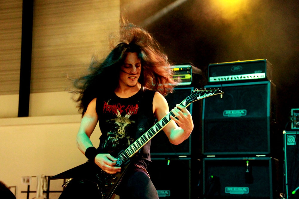 Legten die Halle in Schutt und Asche. – Suicidal Angels.