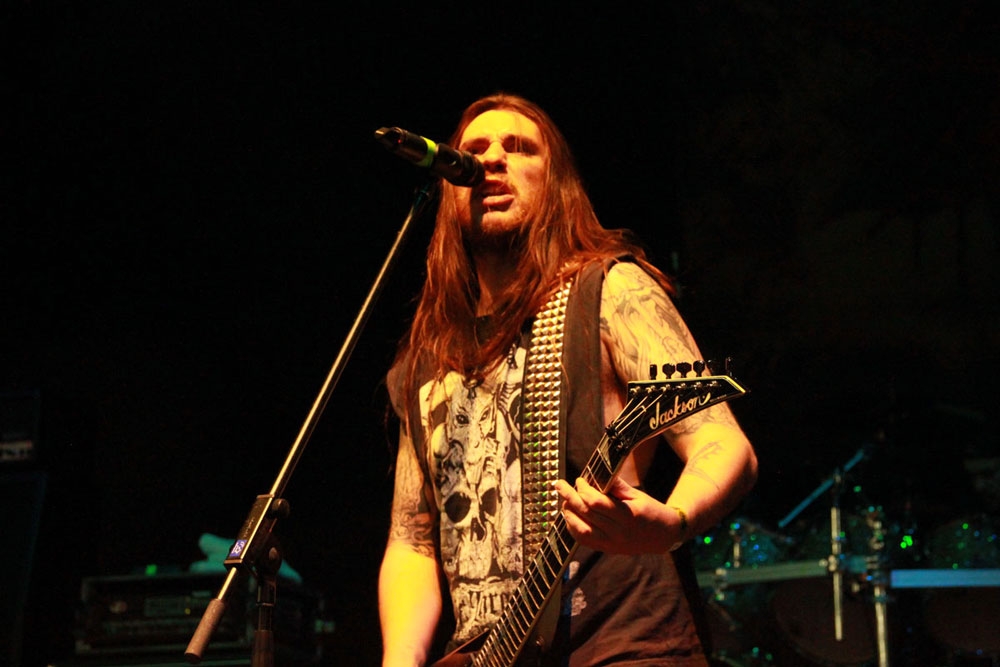 Legten die Halle in Schutt und Asche. – Suicidal Angels.