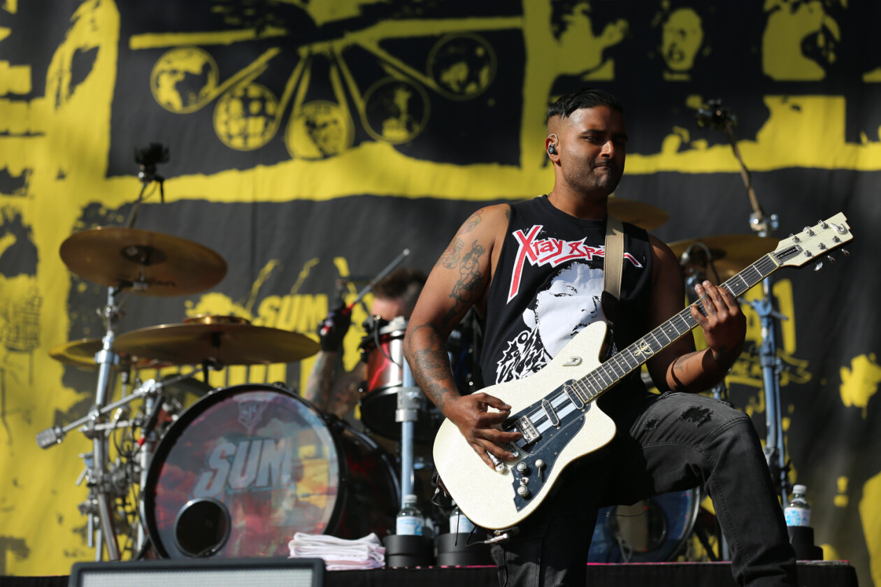 Die Kanadier lieferten Hits am Fließband: Skatepunkrock vom Feinsten. – Sum 41.