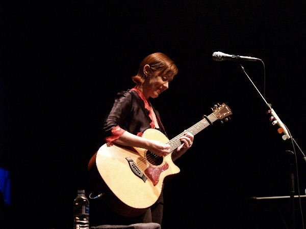 Suzanne Vega live im Theaterhaus in Stuttgart. – 