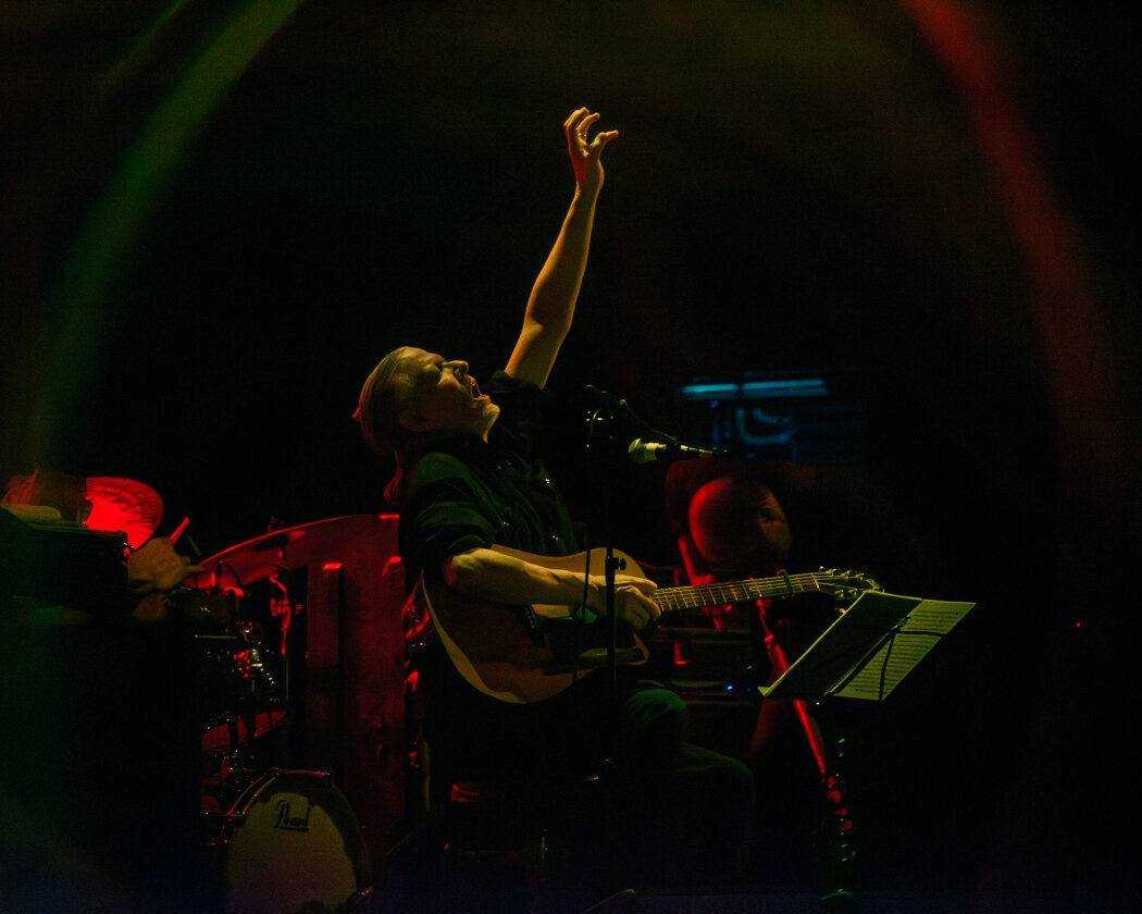 Ein Konzert wie in Trance: die US-Experimentalrocker live in der Hauptstadt. – Swans.