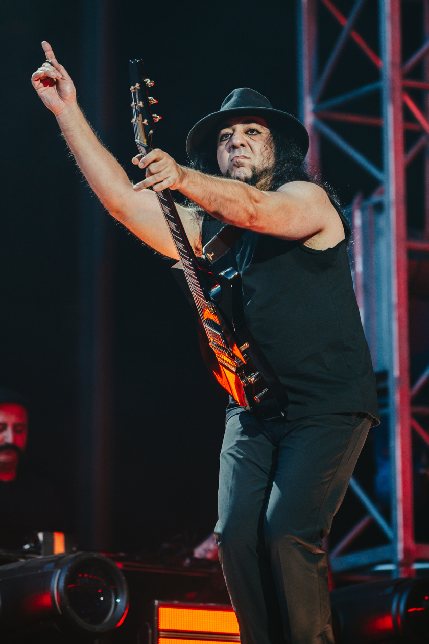 System Of A Down – Serj Tankian und Band legten eines der Konzerte des Jahres auf die Bühne. – Daron Malakian.