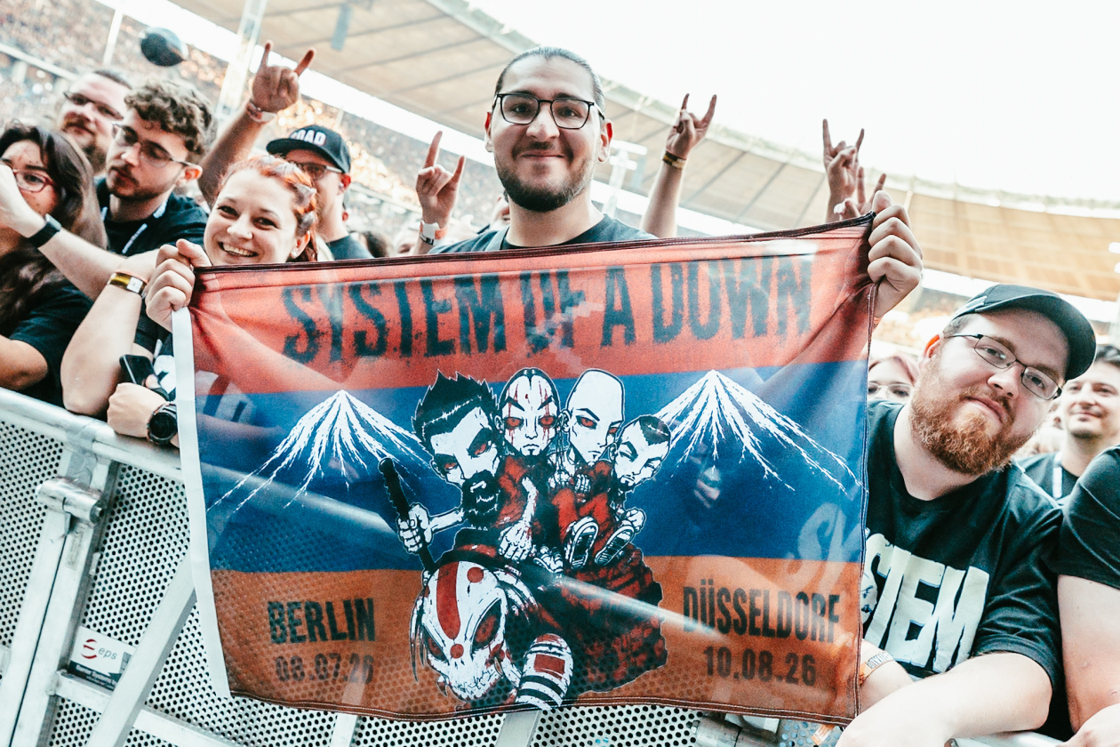 System Of A Down – Fans.
