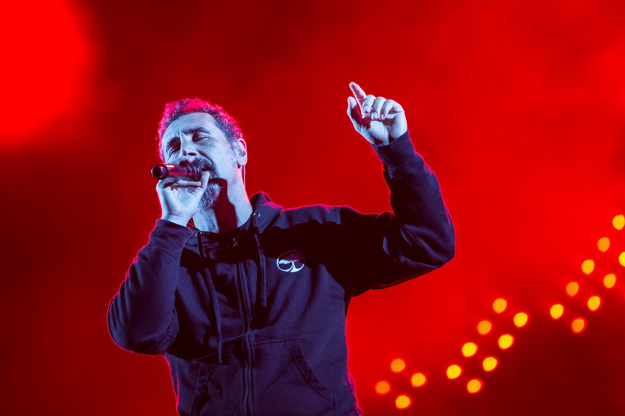 System Of A Down – Heiß herbei ersehnt: Serj Tankian und Band. – Serj.