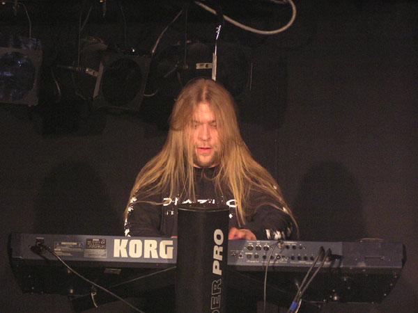 Tarot – Der Nightwish-Basser mit seiner eigenen Band. – 