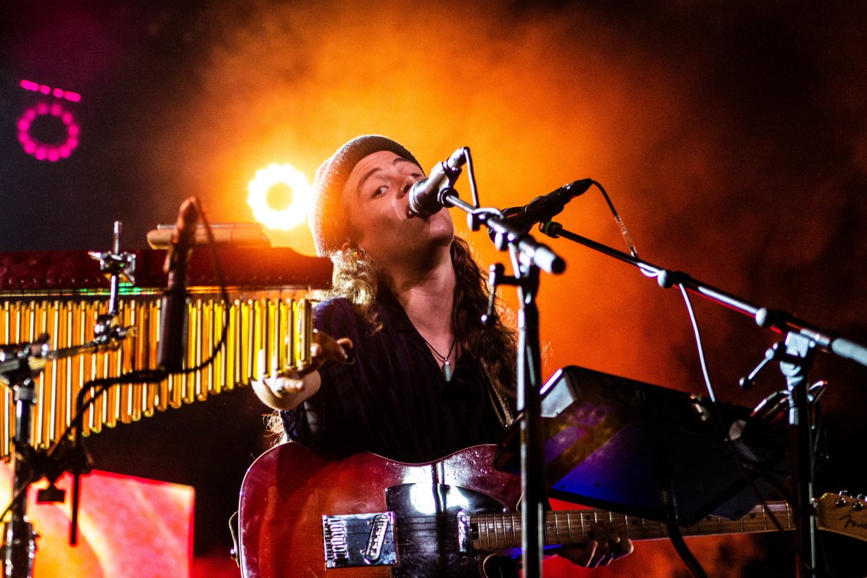 Tash auf ausverkaufter "Flow State"-Tournee. – Tash Sultana.