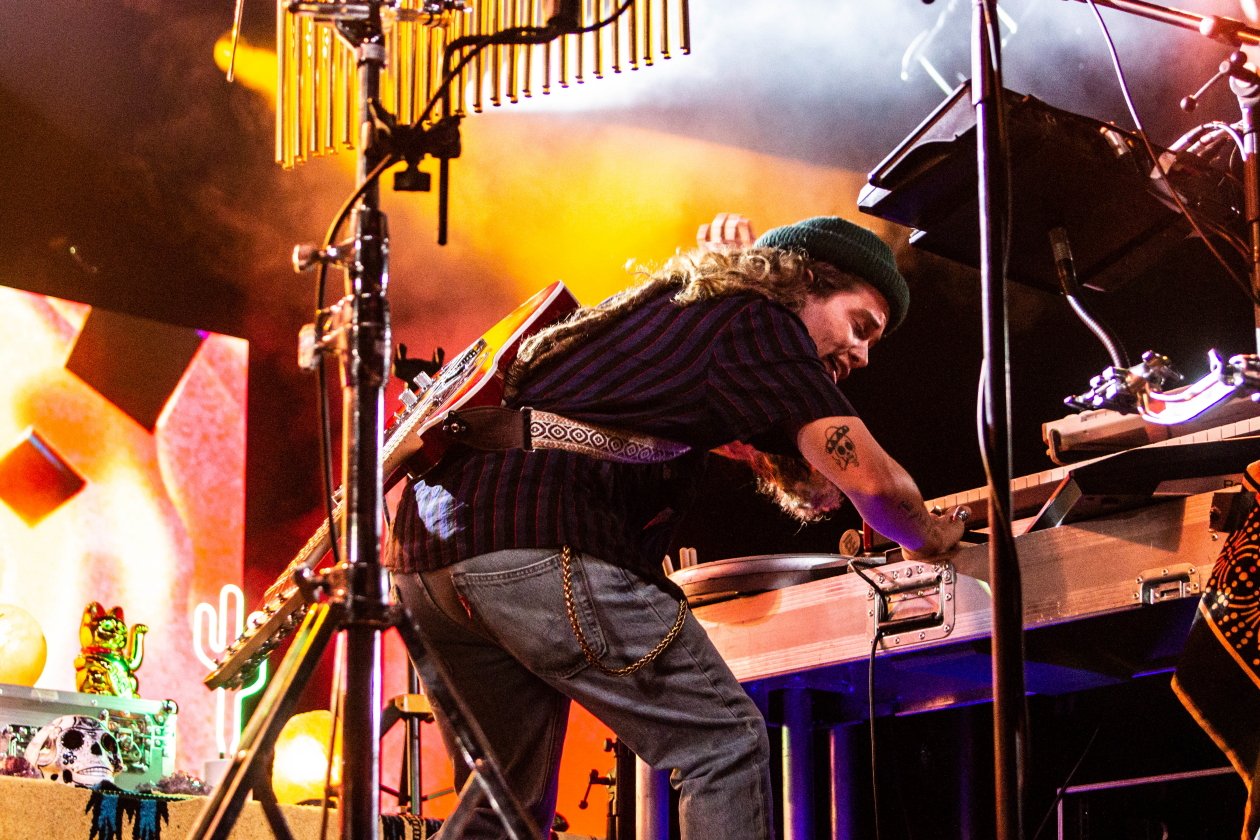 Tash auf ausverkaufter "Flow State"-Tournee. – Tash Sultana.