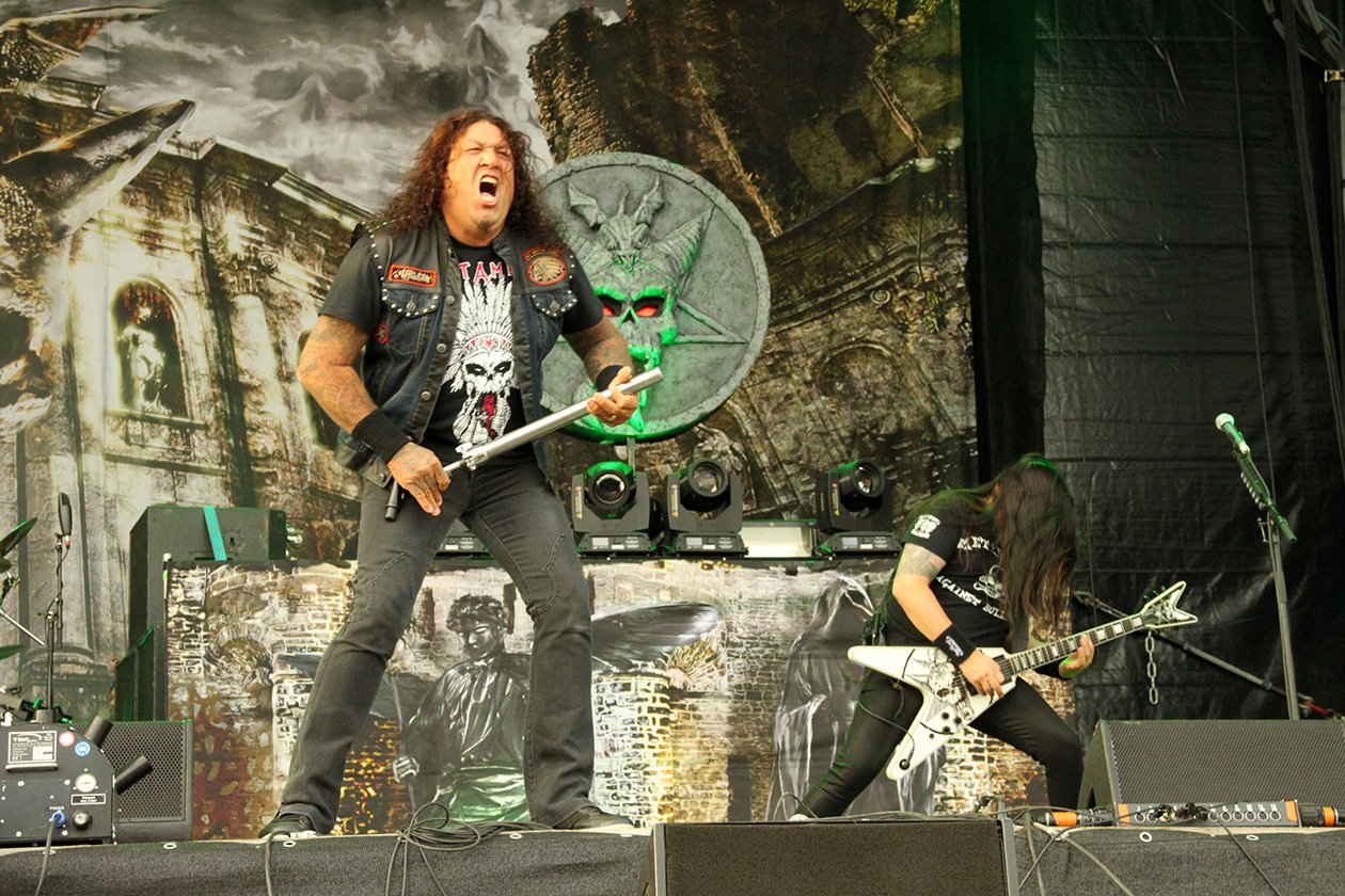 Der souveräne Co-Headliner - bei der Rhythmustruppe und dem Riffing auch kein Wunder. – Testament.