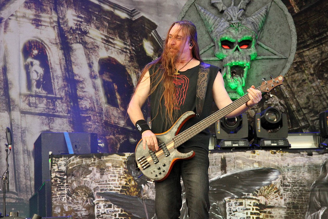 Der souveräne Co-Headliner - bei der Rhythmustruppe und dem Riffing auch kein Wunder. – Testament.