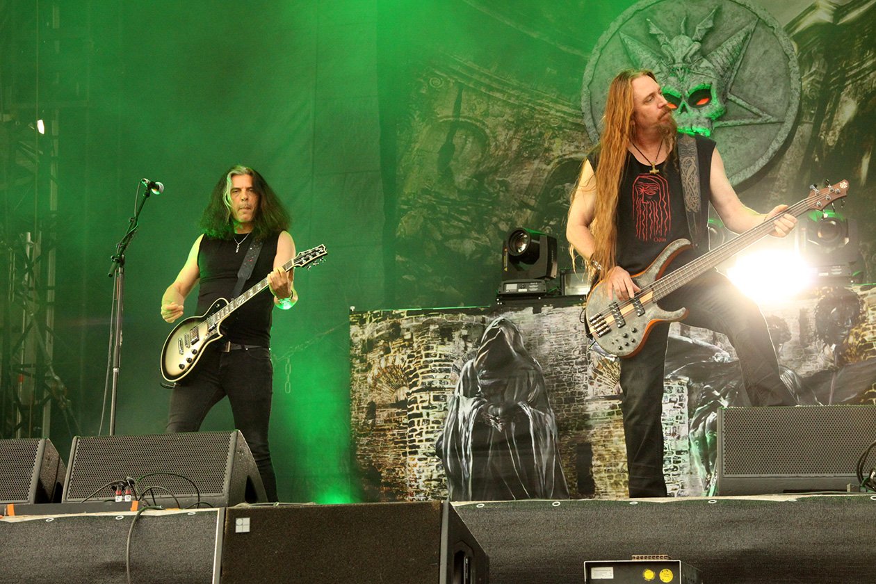 Der souveräne Co-Headliner - bei der Rhythmustruppe und dem Riffing auch kein Wunder. – Testament.