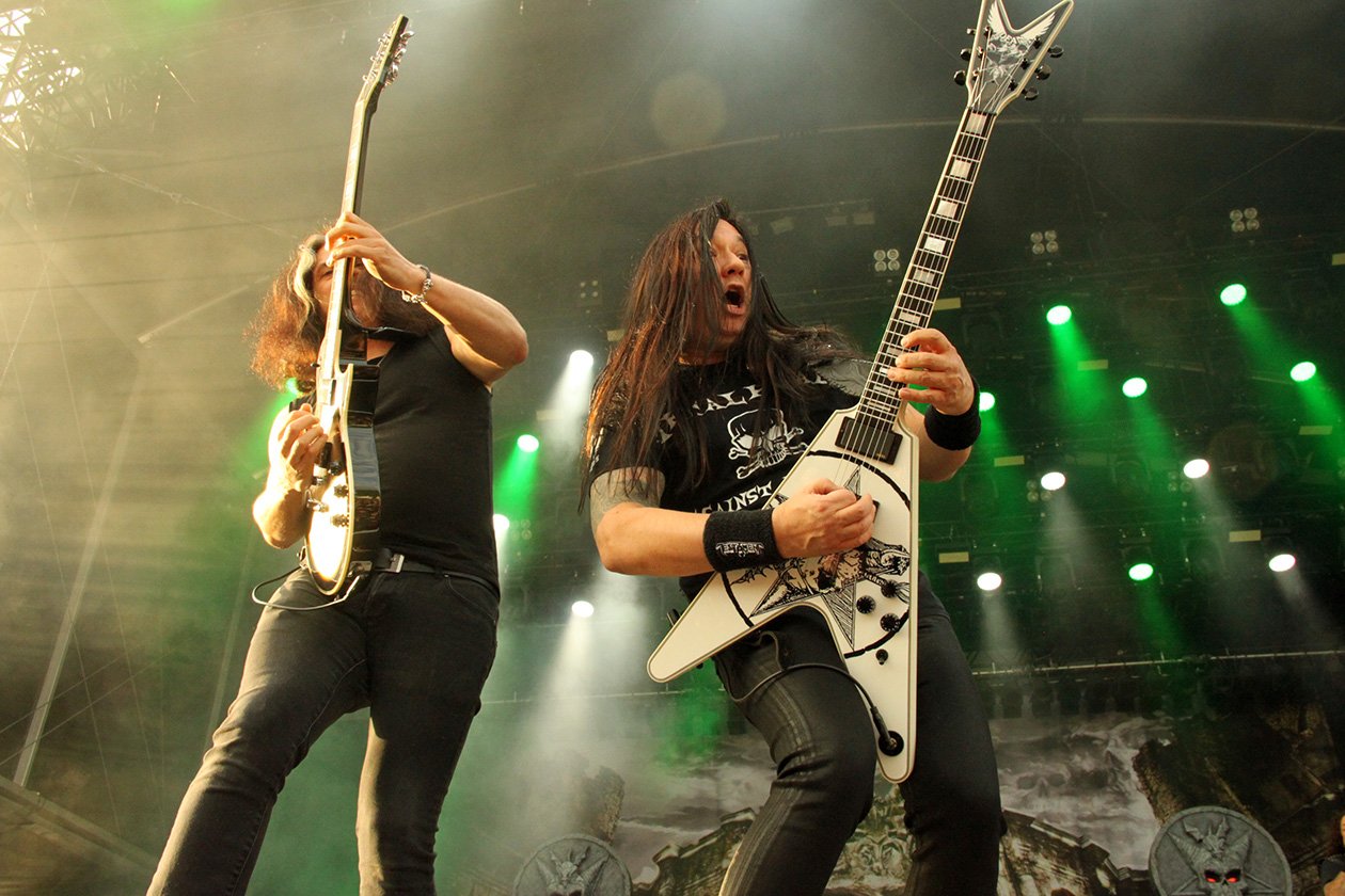 Der souveräne Co-Headliner - bei der Rhythmustruppe und dem Riffing auch kein Wunder. – Testament.