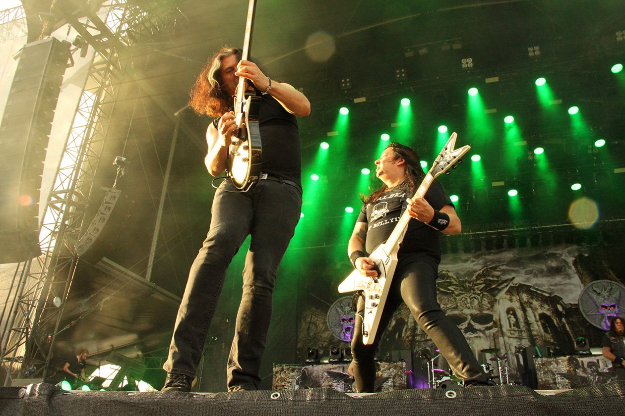 Der souveräne Co-Headliner - bei der Rhythmustruppe und dem Riffing auch kein Wunder. – Testament.