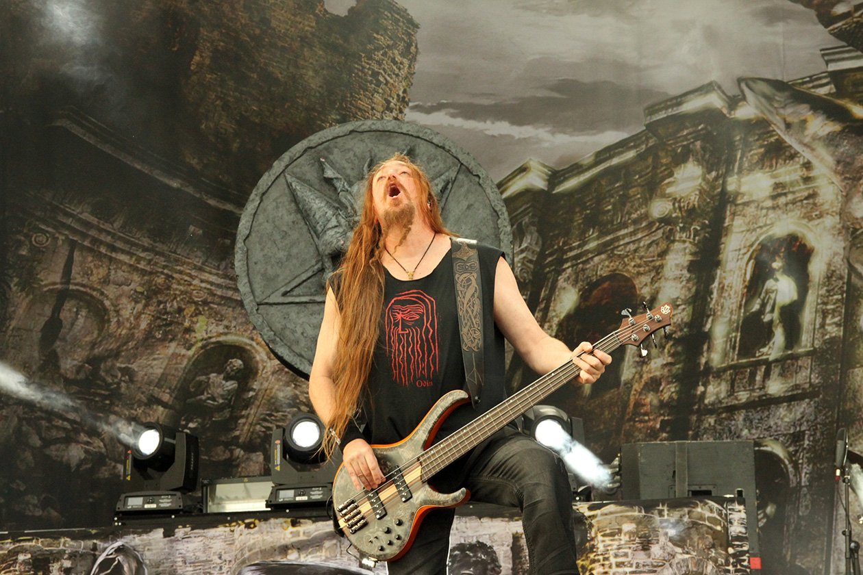 Der souveräne Co-Headliner - bei der Rhythmustruppe und dem Riffing auch kein Wunder. – Testament.