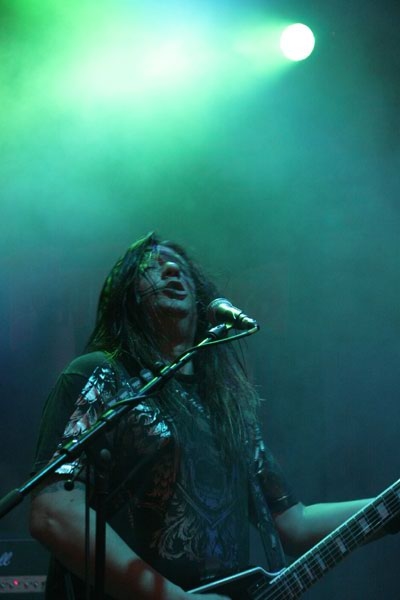 Auch ohne ihren Leadgitarristen sind Testament eine Macht. – 