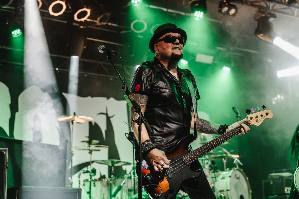 The 69 Eyes – Archzie.