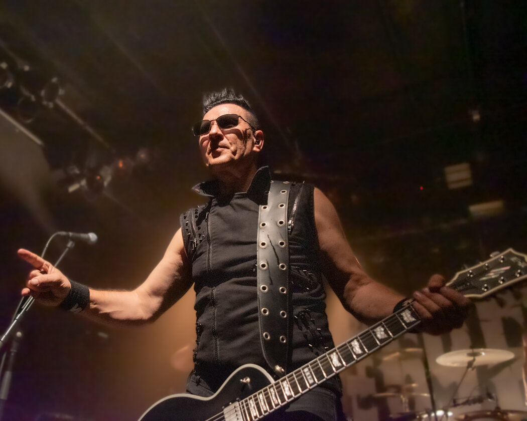 Die finnischen Goth'n'Roll-Pioniere auf ausgedehnter Tour. Support: Mister Misery. – The 69 Eyes.