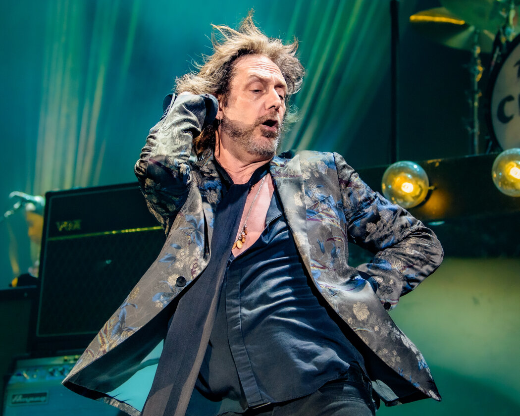 The Black Crowes – Die Robinson-Brüder mit dem aktuellen Album "Happiness Bastards" on tour. – Chris.