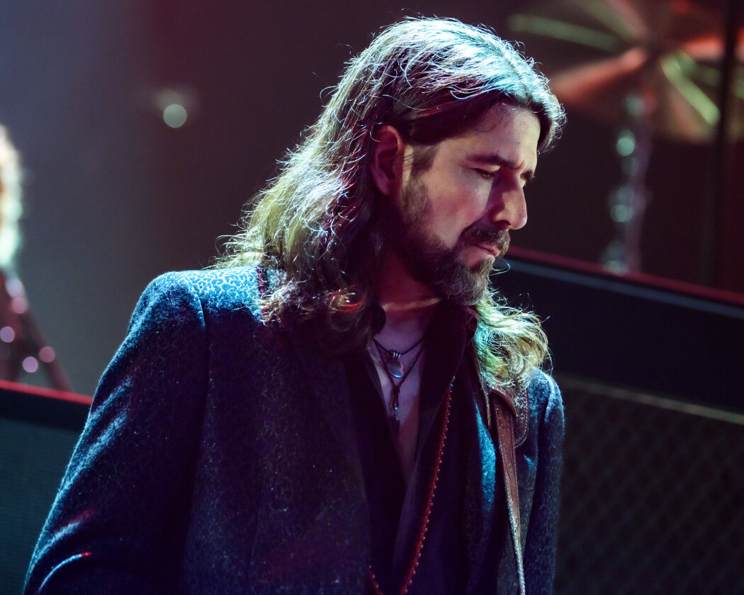 The Black Crowes – Die Robinson-Brüder mit dem aktuellen Album "Happiness Bastards" on tour. – Sven Pipien.