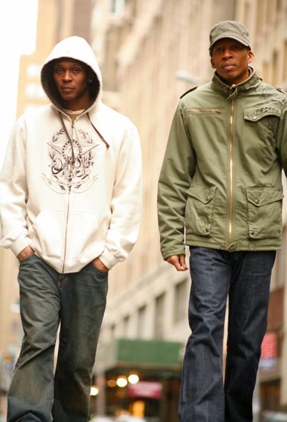 The Bomb Squad – Zwei Jahrzehnte wirkten sie im Verborgenen. Jetzt treten die Gebrüder Shocklee ins Rampenlicht. – Bereits 20 Jahre im Geschäft: Hank & Keith Shocklee.
