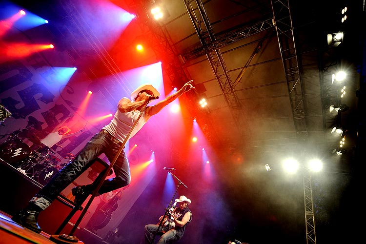 The BossHoss – Country oder Trash? Punk oder Rock? Man weiss es nicht so genau... – Auf dem Kölner Ring stehen die Berliner vor quasi heimischem Publikum: