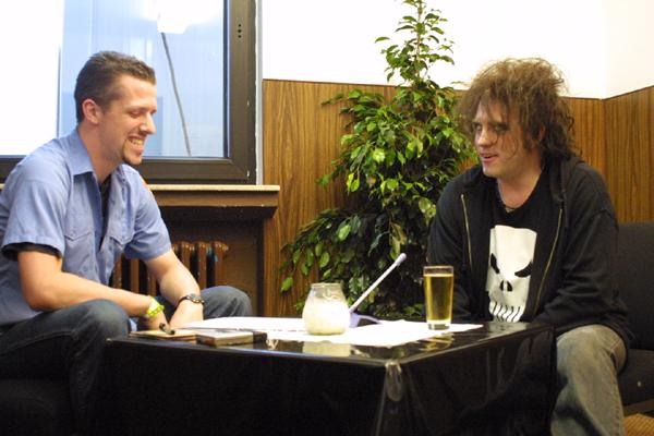 The Cure – Robert Smith steht Michael Schuh Rede und Antwort – 