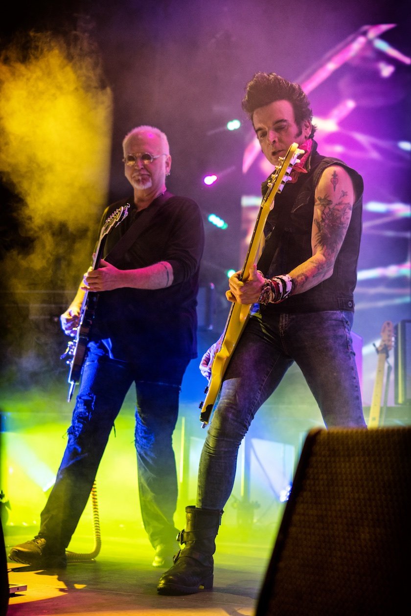 The Cure – Der 'Blast from the past' geht immer: Robert Smith und Gesellen on tour. – Reeves Gabrels  und Simon.