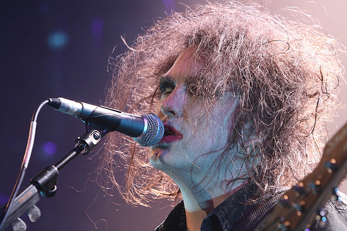 The Cure – Vergöttert wie eh und je: Robert Smith und Co. 2008 live in München. – 