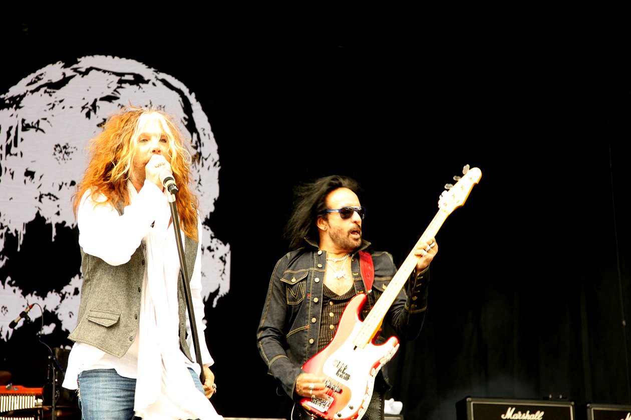 Die Hard Rock All-Star-Combo legte einen astreinen Gig hin. – The Dead Daisies.