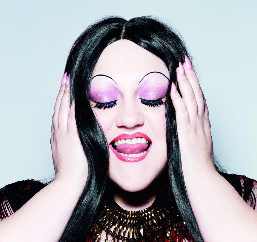 The Gossip – Die lesbische Ikone Beth Ditto und ihre Kollegen posieren zum "A Joyful Noise"-Album. – 