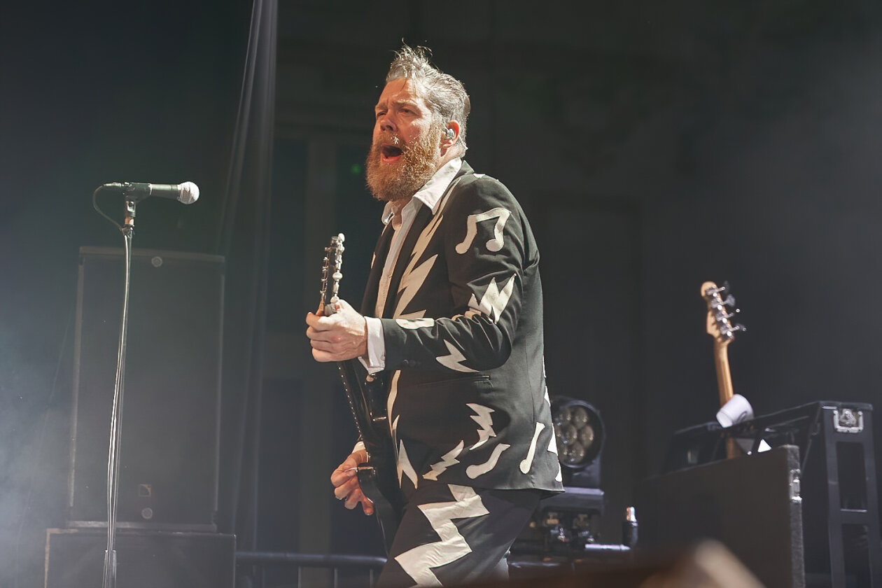 30 Jahre Bandgeschichte auf dem Buckel - und kein bisschen müde: mit dem aktuellen Album "The Death Of Randy Fitzsimmons" on tour. – The Hives.