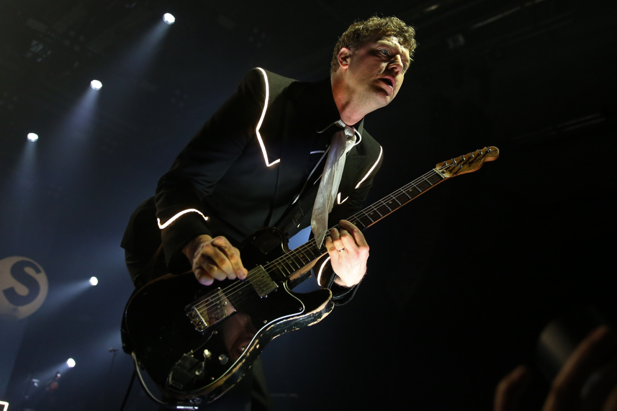 The Hives – The Hives.
