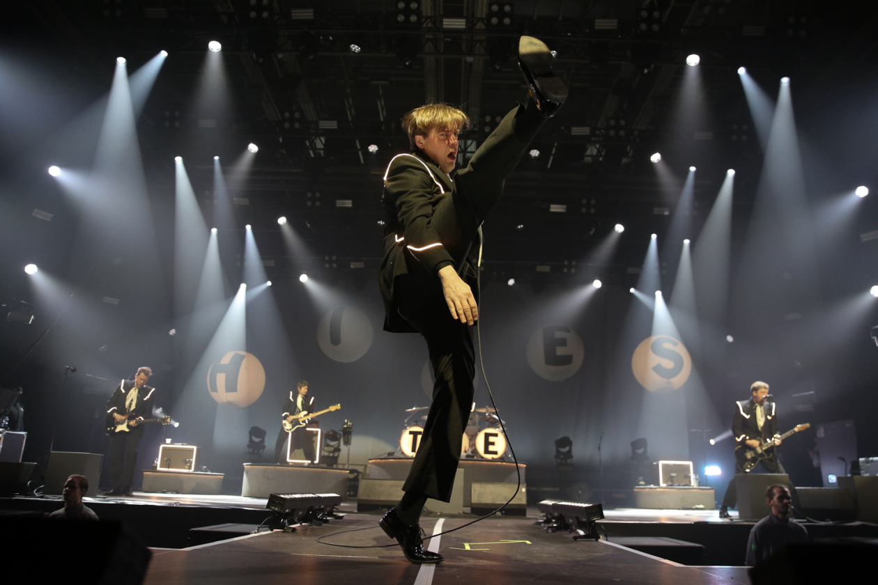 The Hives – The Hives.