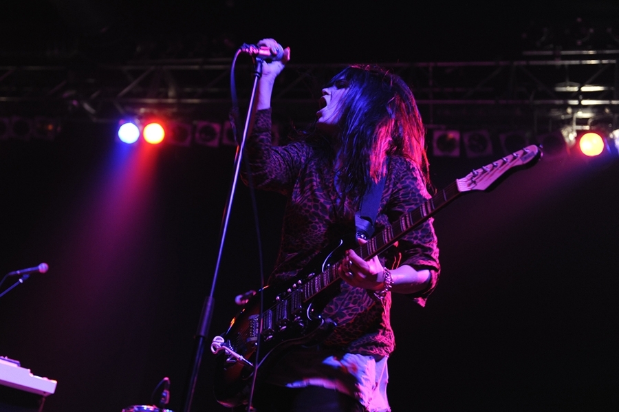 The Kills – Das britische Duo sorgt für Exstase in Berlin. – Allisson.