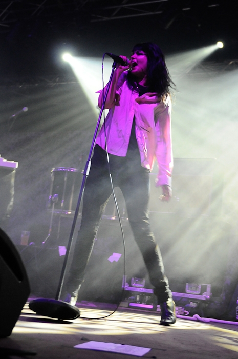 The Kills – Stimmung gut, Band gut, alles gut. – Die Herrin des Geschehens.